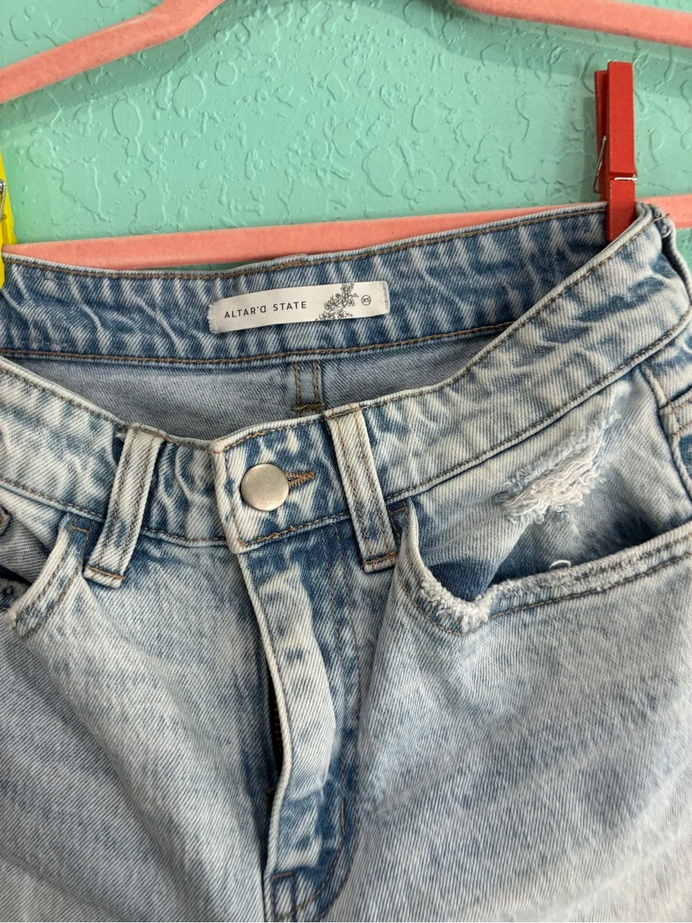 Altar’d State XS  Light Blue Distressed Denim Cutoff Shorts festival concert